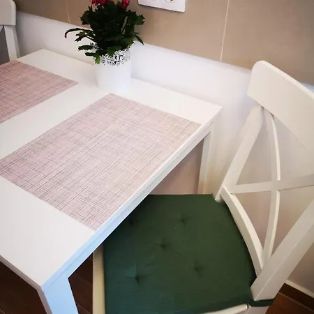 Апартаменти Teo's Studio Брашов